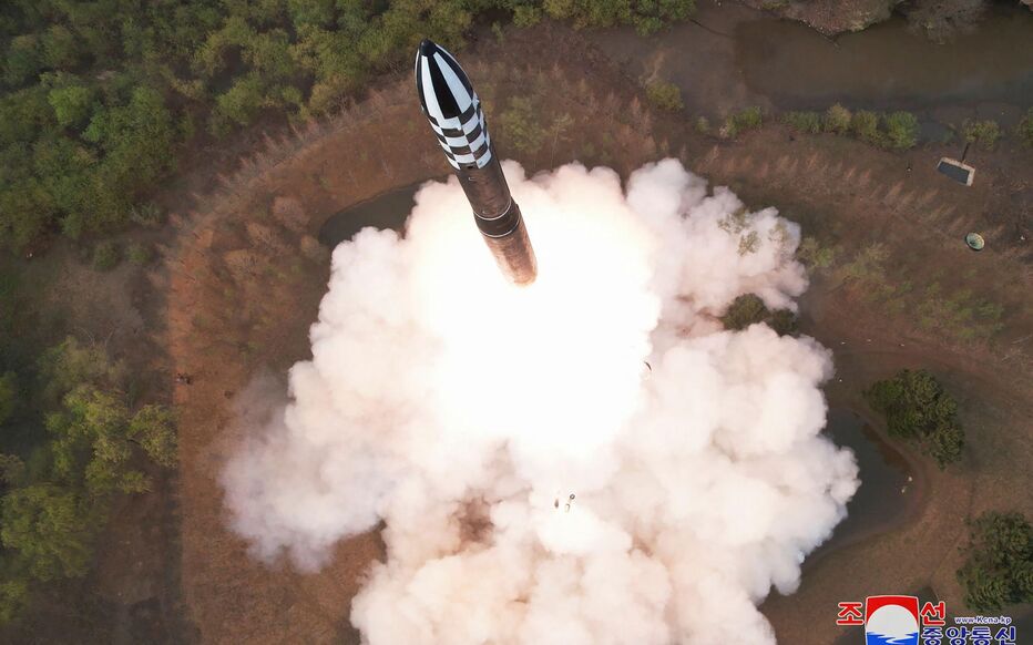 Un nouveau pas vers l’escalade : la Corée du Nord réalise un essai de missile inédit